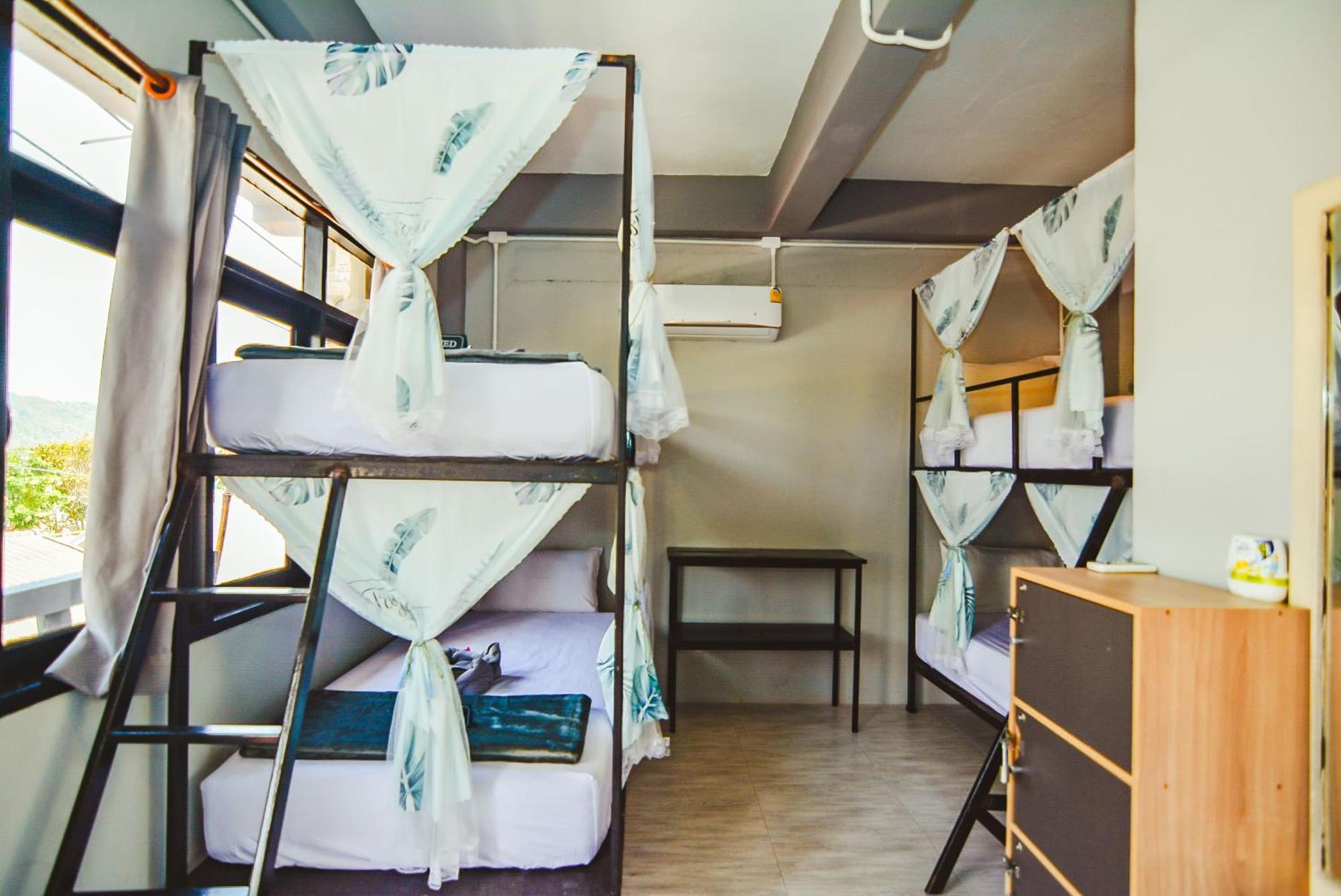 Eclipse Hostel And Bar 핫 린 외부 사진